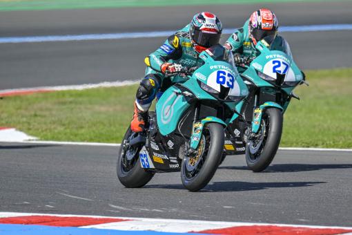 R09_MagnyCours_AZMAN_007