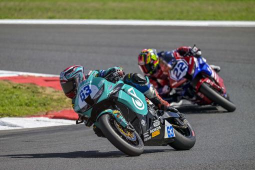 R09_MagnyCours_AZMAN_075