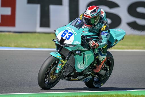 R09_MagnyCours_AZMAN_076